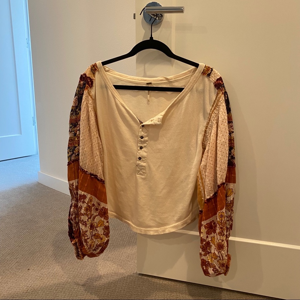 Free People Floral Balloon Sleeve Henley Top - Picture 2 of 4